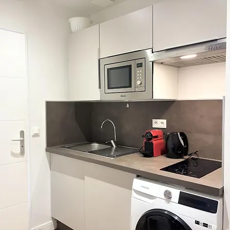 Hypercentre De - 4 Voyageurs